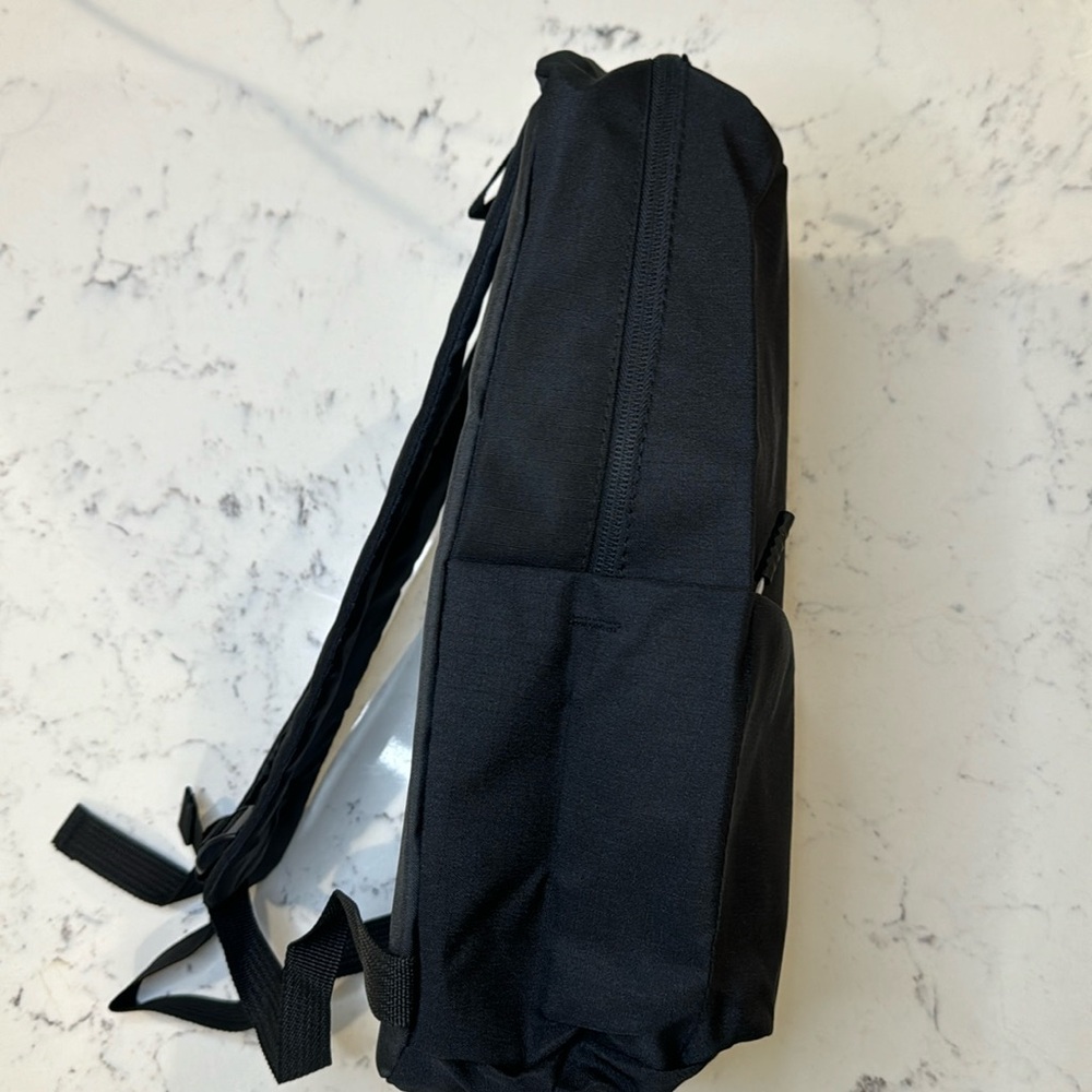 Small & Simple Very Lightweight Backpack Bag for Student & Commuter - Picture 5 of 10
